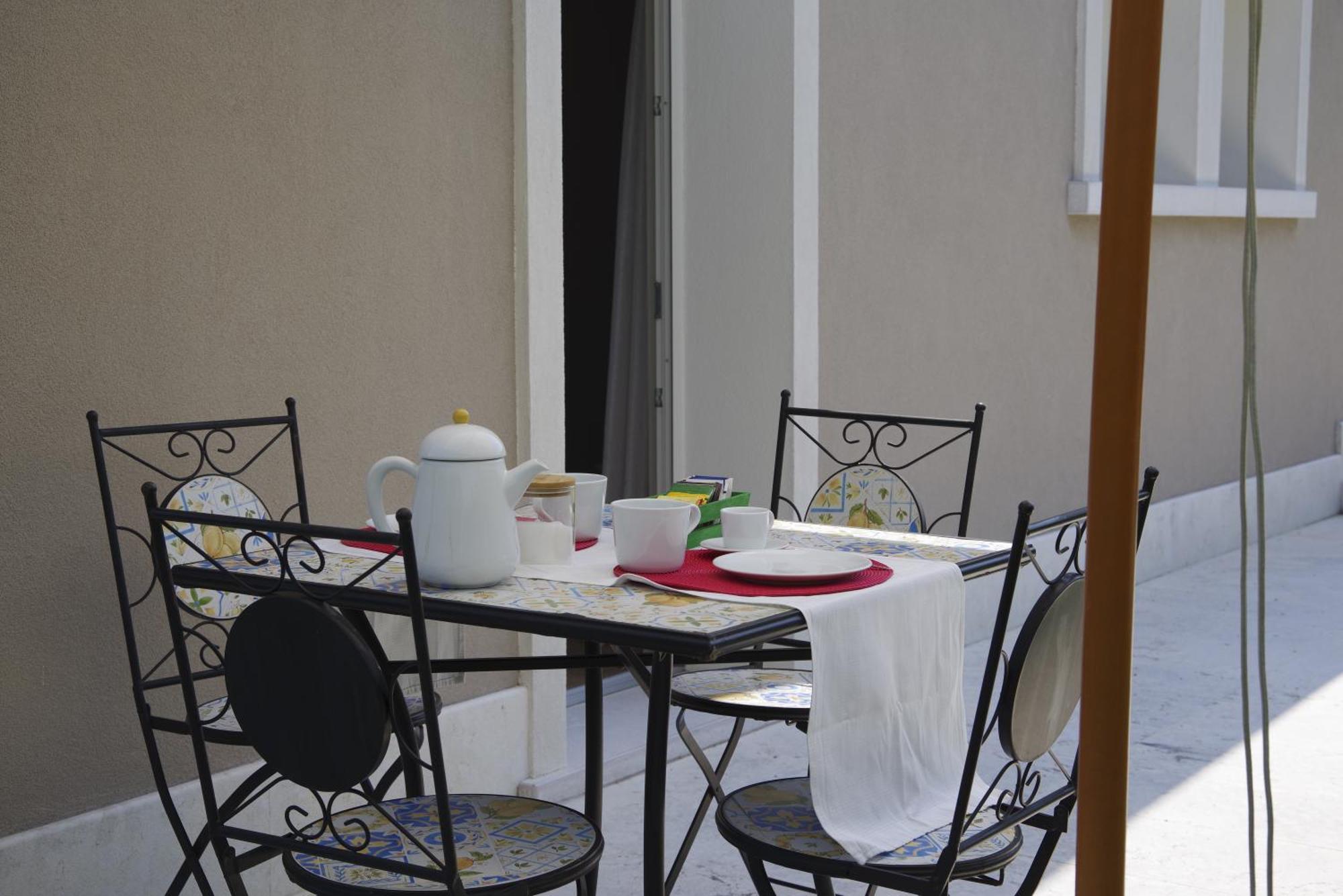 Time To Relax - Lago Di Garda - Adults Only ポンティ・スル・ミンチョ エクステリア 写真